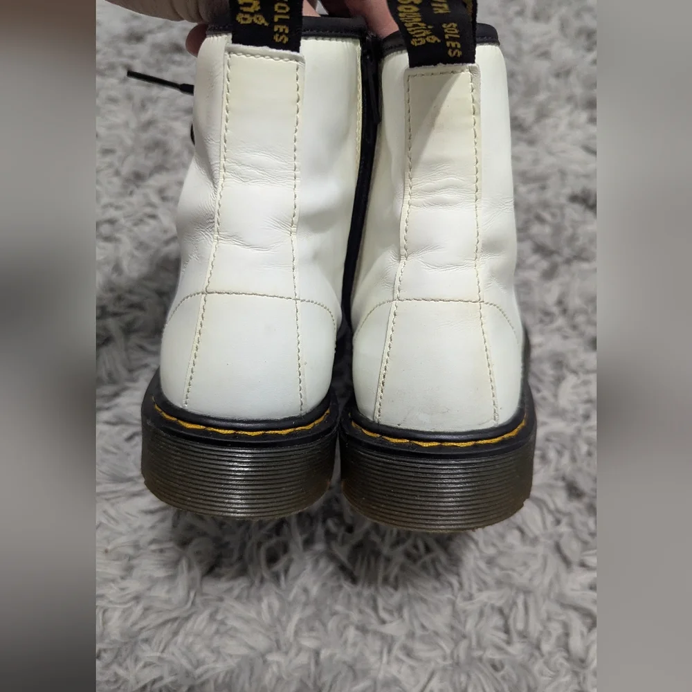🌸Dr. Martens 1460J White Zip‎ Up Lace Up Combat Boot Size 4